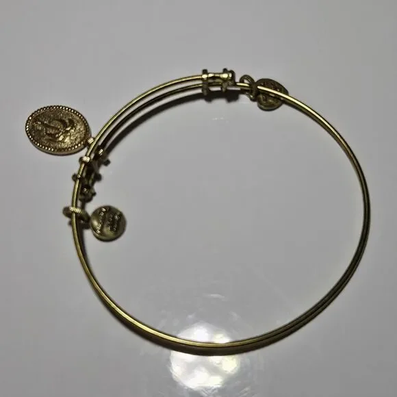 Gold Tone Angelica Palm Tree Charm Bangle Bracelet 8" - Picture 15 of 16